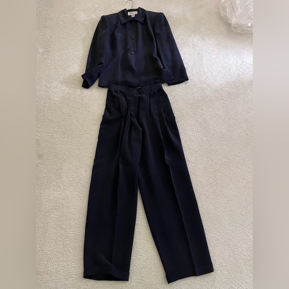 💙 Vintage Jones New York Navy Suit Set Size 4 Cropped Blazer & Trousers - Picture 2 of 2